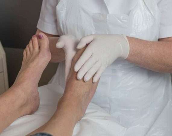 Medisch pedicure behandeling reumatische voet